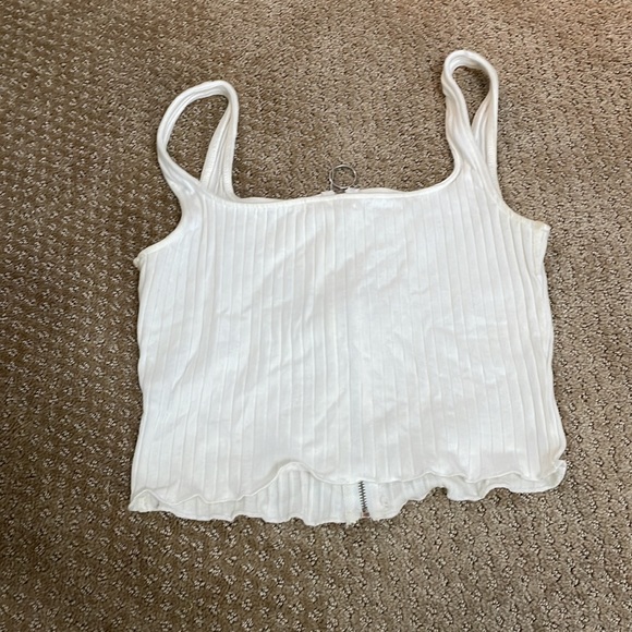 🎉B2GO free🎉 Zip Up Crop Top - Picture 2 of 2